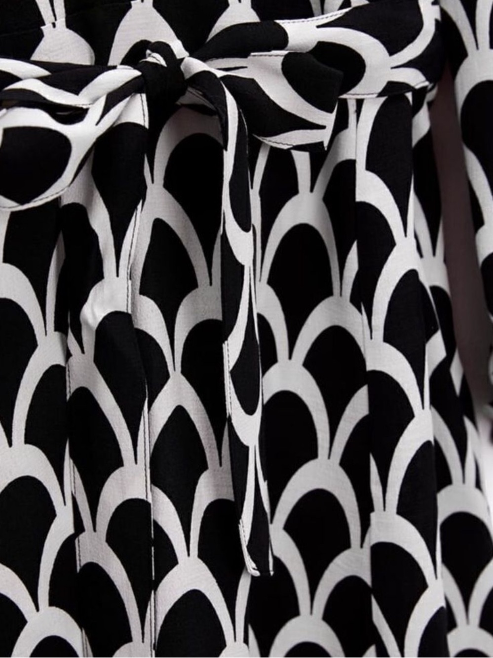 Zara Black and White Geometric Tie-Waist Mini Dress - Picture 5 of 7